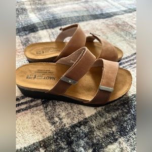 NWOT Naot Jacey leather sandals 36/5